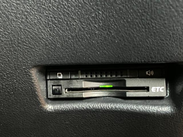 シエンタＧ衝突被害軽減ブレーキシステム　３列シート　ドラレコ　Ｂカメラ　ナビ　オートエアコン　ステアリングスイッチ　Ｐスタート　レーンアシスト　オートエアコン　両側オートスライドドア　ＥＴＣ　キーフリー（神奈川県）の中古車