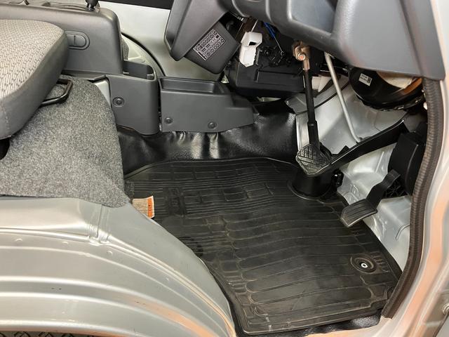 キャリイトラックKCスペシャルドラレコ 三方開 4WD ラジオ エアコン 誤発進抑制機能 光軸調整ダイヤル パワーステアリング パワーウインドウ キーレス(神奈川県)の中古車