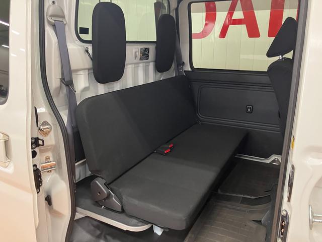 ハイゼットカーゴデッキバンＧ　ナビ　ドラレコ　ＥＴＣ　Ｂカメラ４ＷＤ　サポカーＳワイド適合　ドラレコ　Ｂカメラ　両側スライドドア　エアコン　電動格納ミラー　アイドリングストップ　オートハイビーム　光軸調整ダイヤル　ＥＴＣ　キーレス（神奈川県）の中古車