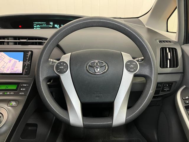 プリウスＳハイブリッド　Ｂカメラ　Ｐスタート　ステアリングスイッチ　ＥＴＣ　電動格納ミラー　パワーウインドウ　光軸調整ダイヤル　電動パーキングブレーキ　キーフリー（神奈川県）の中古車