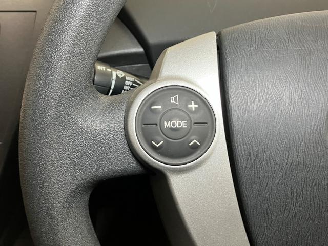 プリウスＳハイブリッド　Ｂカメラ　Ｐスタート　ステアリングスイッチ　ＥＴＣ　電動格納ミラー　パワーウインドウ　光軸調整ダイヤル　電動パーキングブレーキ　キーフリー（神奈川県）の中古車