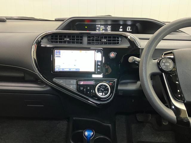 アクアS ウェルキャブ 助手席回転シート Aタイプ福祉車両 手動助手席回転シート 衝突被害軽減ブレーキシステム Bカメラ ステアリングスイッチ Pスタート 電動格納ミラー オートハイビーム レーンアシスト ETC キーフリー(神奈川県)の中古車