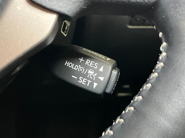 ＩＳＩＳ２００ｔ　ブラインドスポットモニター衝突被害軽減ブレーキシステム　ブラインドスポットモニター　Ｂカメラ　ステアリングスイッチ　クルーズコントロール　パドルシフト　ドライブモードセレクター　ＥＴＣ　パワーシート　オートワイパー（神奈川県）の中古車