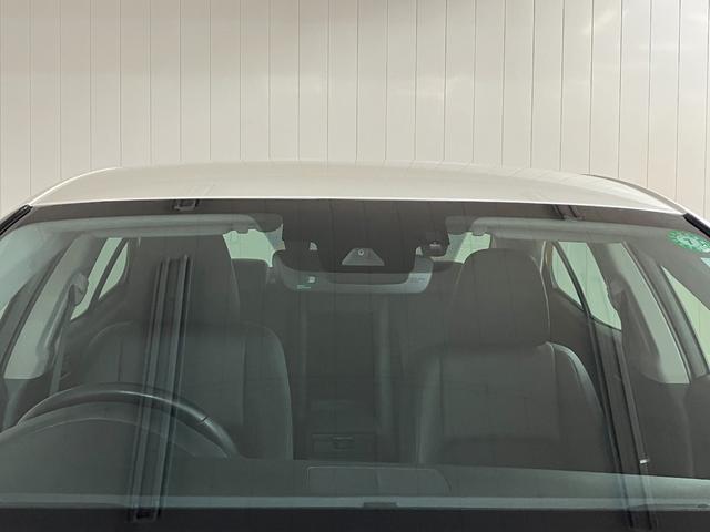 ＩＳＩＳ２００ｔ　ブラインドスポットモニター衝突被害軽減ブレーキシステム　ブラインドスポットモニター　Ｂカメラ　ステアリングスイッチ　クルーズコントロール　パドルシフト　ドライブモードセレクター　ＥＴＣ　パワーシート　オートワイパー（神奈川県）の中古車