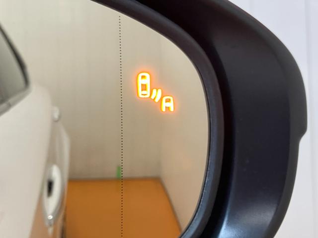 ＩＳＩＳ２００ｔ　ブラインドスポットモニター衝突被害軽減ブレーキシステム　ブラインドスポットモニター　Ｂカメラ　ステアリングスイッチ　クルーズコントロール　パドルシフト　ドライブモードセレクター　ＥＴＣ　パワーシート　オートワイパー（神奈川県）の中古車