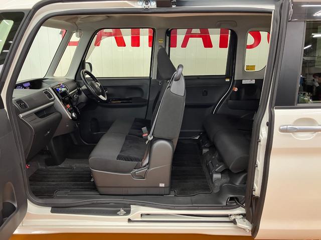 タントカスタムＲＳ　ＳＡスマアシ　ミラクルオープンドア　両側オートスライドドア　ＣＤチューナー　Ｐスタート　エコアイドル　横滑り防止機能　誤発進抑制機能　電動格納ミラー　キーフリー（神奈川県）の中古車