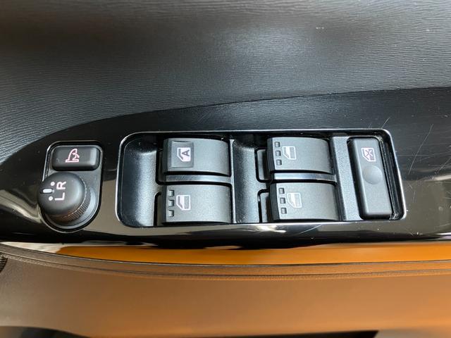 タントカスタムＲＳ　ＳＡスマアシ　ミラクルオープンドア　両側オートスライドドア　ＣＤチューナー　Ｐスタート　エコアイドル　横滑り防止機能　誤発進抑制機能　電動格納ミラー　キーフリー（神奈川県）の中古車