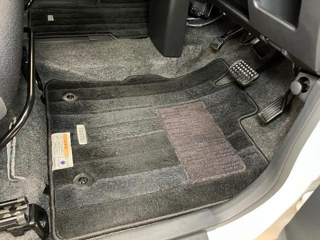 タントカスタムＲＳ　ＳＡスマアシ　ミラクルオープンドア　両側オートスライドドア　ＣＤチューナー　Ｐスタート　エコアイドル　横滑り防止機能　誤発進抑制機能　電動格納ミラー　キーフリー（神奈川県）の中古車