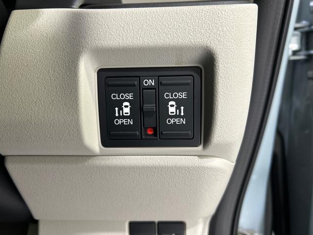 Ｎ−ＢＯＸファッションスタイル　ナビ　ドラレコ　Ｂカメラ衝突被害軽減ブレーキシステム　ナビ　ドラレコ　両側オートスライドドア　Ｂカメラ　ステアリングスイッチ　クルーズコントロール　電動格納ミラー　キーフリー（神奈川県）の中古車