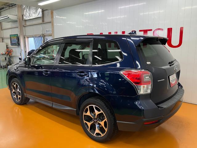 フォレスターＳ−リミテッド　カーナビ　ＥＴＣ　全席シートヒーター４ＷＤ　衝突被害軽減ブレーキシステム　Ｂカメラ　カーゴトレーマット　全席シートヒーター　クルーズコントロール　ステアリングスイッチ　パドルシフト　Ｘ−ＭＯＤＥ　ブラインドスポットモニター（神奈川県）の中古車