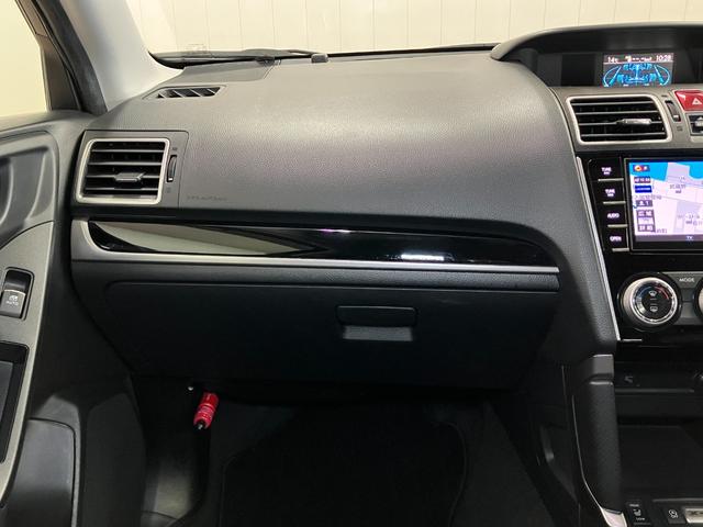 フォレスターＳ−リミテッド　カーナビ　ＥＴＣ　全席シートヒーター４ＷＤ　衝突被害軽減ブレーキシステム　Ｂカメラ　カーゴトレーマット　全席シートヒーター　クルーズコントロール　ステアリングスイッチ　パドルシフト　Ｘ−ＭＯＤＥ　ブラインドスポットモニター（神奈川県）の中古車