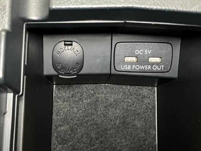 フォレスターＳ−リミテッド　カーナビ　ＥＴＣ　全席シートヒーター４ＷＤ　衝突被害軽減ブレーキシステム　Ｂカメラ　カーゴトレーマット　全席シートヒーター　クルーズコントロール　ステアリングスイッチ　パドルシフト　Ｘ−ＭＯＤＥ　ブラインドスポットモニター（神奈川県）の中古車