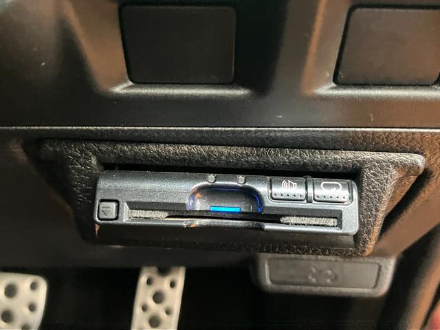 フォレスターＳ−リミテッド　カーナビ　ＥＴＣ　全席シートヒーター４ＷＤ　衝突被害軽減ブレーキシステム　Ｂカメラ　カーゴトレーマット　全席シートヒーター　クルーズコントロール　ステアリングスイッチ　パドルシフト　Ｘ−ＭＯＤＥ　ブラインドスポットモニター（神奈川県）の中古車