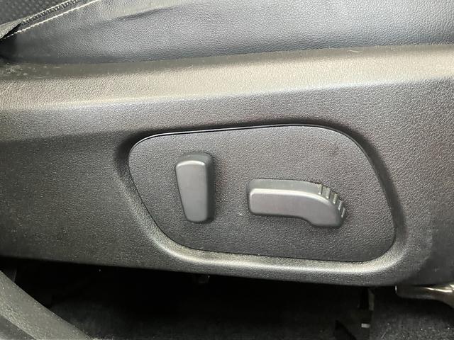 フォレスターＳ−リミテッド　カーナビ　ＥＴＣ　全席シートヒーター４ＷＤ　衝突被害軽減ブレーキシステム　Ｂカメラ　カーゴトレーマット　全席シートヒーター　クルーズコントロール　ステアリングスイッチ　パドルシフト　Ｘ−ＭＯＤＥ　ブラインドスポットモニター（神奈川県）の中古車