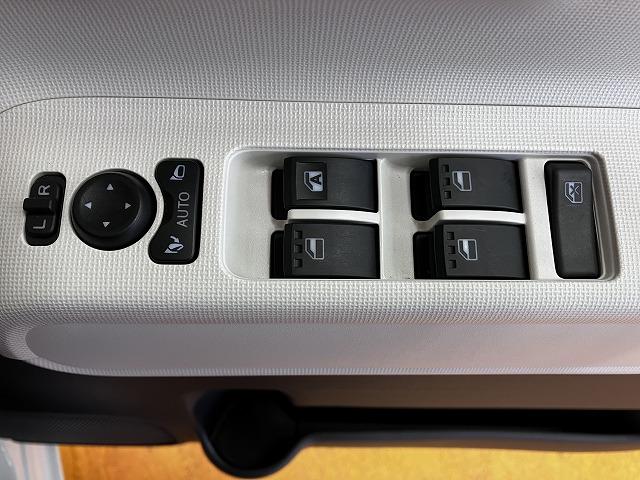 ムーヴキャンバスストライプスGターボ カーナビ USB接続端子 ETCサポカーSワイド適合 ドラレコ パノラマモニター対応 USB接続端子 電動パーキングブレーキ シートヒーター 両側オートスライドドア Pスタート 全車速追従機能付ACC ETC ホッとカップホルダー(神奈川県)の中古車