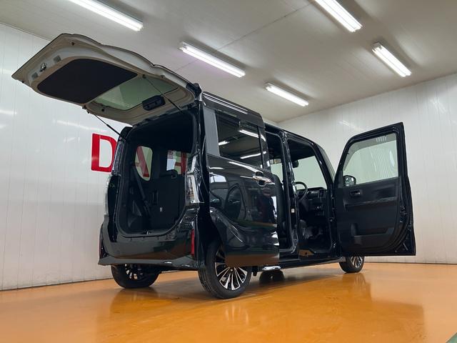 タントカスタムＲＳ　電動パーキングブレーキサポカーＳワイド適合　ミラクルオープンドア　両側オートスライドドア　電動パーキングブレーキ　ステアリングスイッチ　シートヒーター　オートエアコン　コーナーセンサー　キーフリー（神奈川県）の中古車