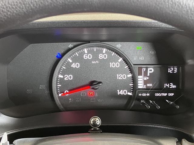 ハイゼットカーゴDXサポカーSワイド適合 Bluetoothチューナー エアコン アクセサリーソケット コーナーセンサー アイドリングストップ 光軸調整ダイヤル 横滑り防止機能 誤発進抑制機能 パワーウインドウ キーレス(神奈川県)の中古車