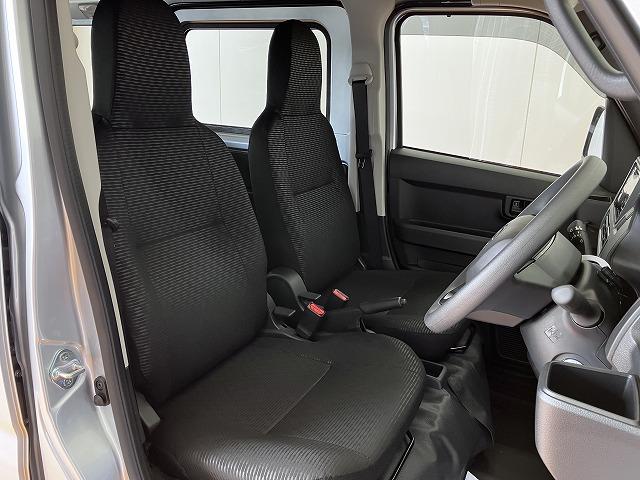 ハイゼットカーゴDXサポカーSワイド適合 Bluetoothチューナー エアコン アクセサリーソケット コーナーセンサー アイドリングストップ 光軸調整ダイヤル 横滑り防止機能 誤発進抑制機能 パワーウインドウ キーレス(神奈川県)の中古車