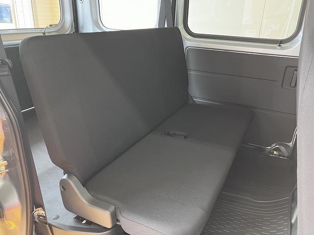 ハイゼットカーゴDXサポカーSワイド適合 Bluetoothチューナー エアコン アクセサリーソケット コーナーセンサー アイドリングストップ 光軸調整ダイヤル 横滑り防止機能 誤発進抑制機能 パワーウインドウ キーレス(神奈川県)の中古車