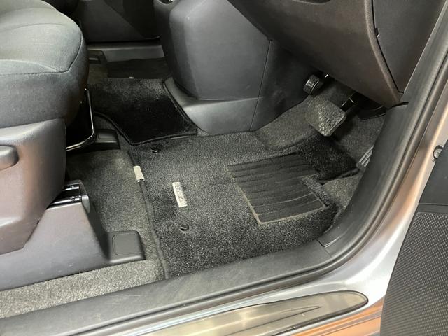 ビアンテグランツ−スカイアクティブ　後席モニター衝突被害軽減ブレーキシステム　３列シート　Ｂカメラ　後席モニター　ＥＴＣ　ステアリングスイッチ　パドルシフト　両側オートスライドドア（神奈川県）の中古車