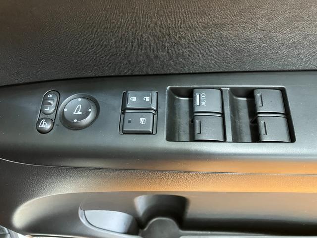 Ｎ−ＢＯＸＧ・Ｌパッケージステアリングスイッチ　オートエアコン　Ｐスタート　アクセサリーソケット　ＥＴＣ　片側オートスライドドア　ＥＣＯＮモード　横滑り防止装置　光軸調整ダイヤル　電動格納ミラー　Ｂカメラ　キーフリー（神奈川県）の中古車