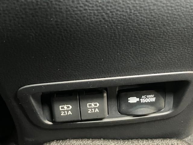 カローラツーリングハイブリッド　Ｓ衝突被害軽減ブレーキシステム　ドラレコ　全車速追従機能付ＡＣＣ　ディスプレイオーディオ　Ｐスタート　電動パーキングブレーキ　ＥＴＣ　電源ソケット　ＵＳＢ接続端子　キーフリー（神奈川県）の中古車