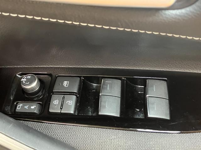 カローラツーリングハイブリッド　Ｓ衝突被害軽減ブレーキシステム　ドラレコ　全車速追従機能付ＡＣＣ　ディスプレイオーディオ　Ｐスタート　電動パーキングブレーキ　ＥＴＣ　電源ソケット　ＵＳＢ接続端子　キーフリー（神奈川県）の中古車