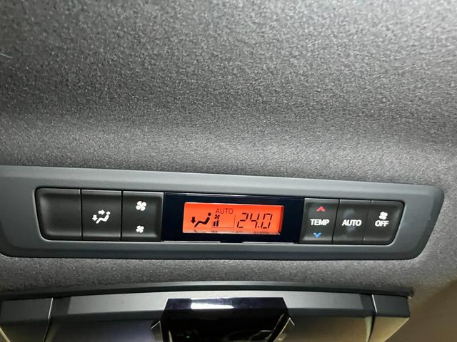 ヴォクシーハイブリッドZS 煌III衝突被害軽減ブレーキシステム ドラレコ 両側オートスライドドア Bカメラ ステアリングスイッチ 後席モニター リヤエアコン クルーズコントロール Pスタート ETC キーフリー(神奈川県)の中古車