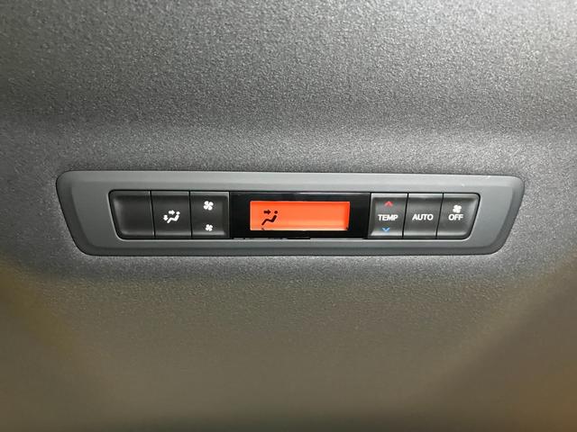 ノアSi ダブルバイビーII衝突被害軽減ブレーキシステム 3列シート ドラレコ 両側オートスライドドア ステアリングスイッチ クルーズコントロール Bカメラ リヤエアコン Pスタート ETC キーフリー(神奈川県)の中古車
