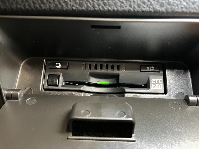 ノアSi ダブルバイビーII衝突被害軽減ブレーキシステム 3列シート ドラレコ 両側オートスライドドア ステアリングスイッチ クルーズコントロール Bカメラ リヤエアコン Pスタート ETC キーフリー(神奈川県)の中古車