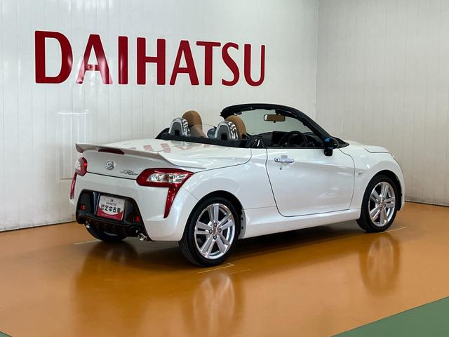 コペンローブ　シーケンシャルウインカーミラーオープンカー　二人乗　アクティブトップ　スポーツシート　ステアリングスイッチ　シートヒーター　Ｐスタート　アイドリングストップ　横滑り防止装置　キーフリー（神奈川県）の中古車