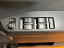 サポカーＳワイド適合　ハイブリッド車　電動パーキングブレーキ　ＵＳＢ接続端子　ステアリングスイッチ　全車速追従機能付ＡＣＣ　シートヒーター　Ｓ−ペダル　コーナーセンサー（神奈川県）の中古車