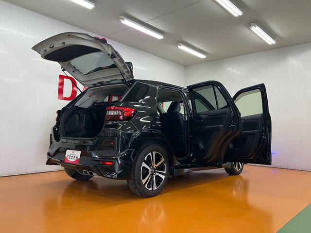 ロッキープレミアムサポカーＳワイド適合　ドラレコ　パノラマモニター対応　ブラインドスポットモニター　ＵＳＢ接続端子　ステアリングスイッチ　全車速追従機能付ＡＣＣ　シートヒーター　コーナーセンサー　ＥＴＣ　キーフリー（神奈川県）の中古車