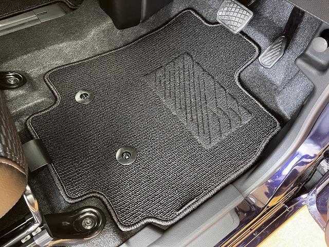 タントカスタムＲＳサポカーＳワイド適合　ミラクルオープンドア　両側オートスライドドア　電動パーキングブレーキ　パノラマモニター対応　ステアリングスイッチ　シートヒーター　オートエアコン　コーナーセンサー　キーフリー（神奈川県）の中古車