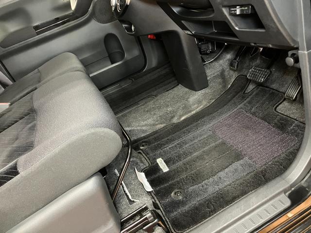 タントカスタムＲＳ　ＳＡ４ＷＤ　ミラクルオープンドア　Ｂカメラ　両側オートスライドドア　ステアリングスイッチ　ＵＳＢ接続端子　Ｐスタート　エコアイドル　横滑り防止機能　誤発進抑制機能　ＥＴＣ　キーフリー（神奈川県）の中古車