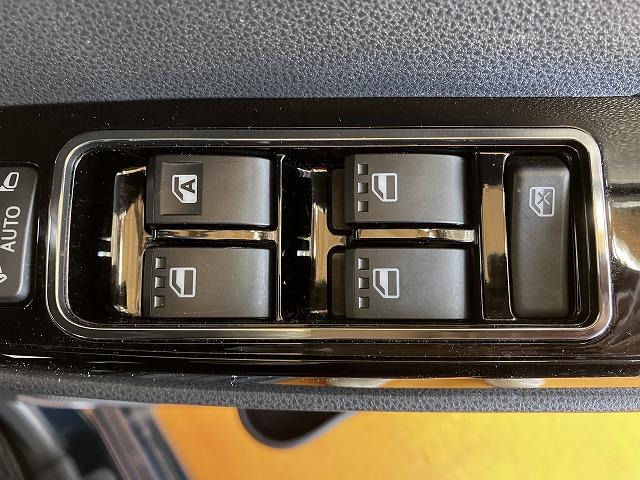 タントカスタムRSスタイルセレクションサポカーSワイド適合 ミラクルオープンドア 両側オートスライドドア 電動パーキングブレーキ ステアリングスイッチ 全車速追従機能付ACC シートヒーター オートエアコン コーナーセンサー キーフリー(神奈川県)の中古車