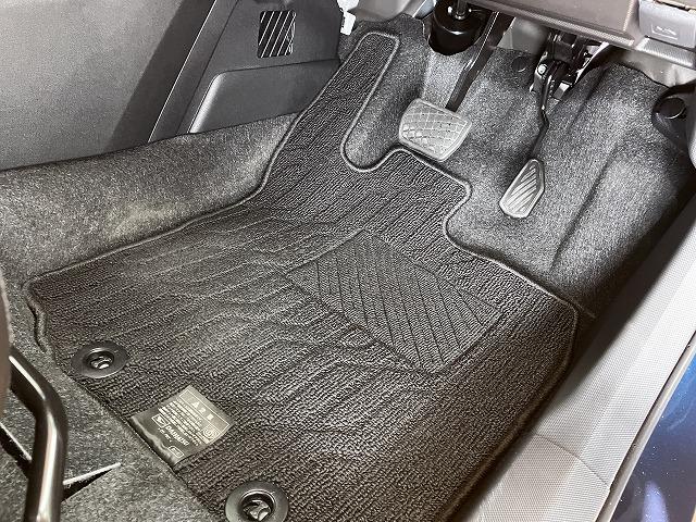 ロッキープレミアムG HEVサポカーSワイド適合 ハイブリッド車 電動パーキングブレーキ USB接続端子 ステアリングスイッチ 全車速追従機能付ACC シートヒーター S−ペダル コーナーセンサー(神奈川県)の中古車