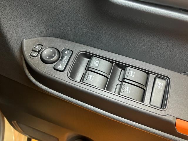 タントファンクロスターボサポカーＳワイド適合　ミラクルオープンドア　両側オートスライドドア　電動パーキングブレーキ　ステアリングスイッチ　シートヒーター　コーナーセンサー　Ｐスタート　キーフリー（神奈川県）の中古車