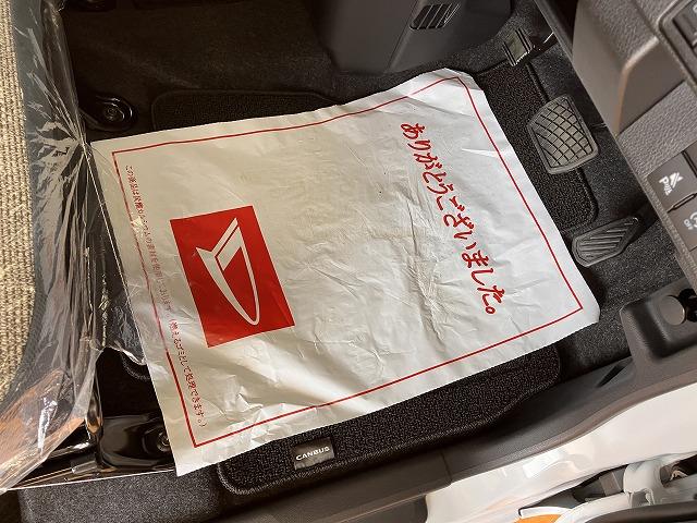 ムーヴキャンバスストライプスＸサポカーＳワイド適合　Ｂカメラ　ＵＳＢ接続端子　電動パーキングブレーキ　両側オートスライドドア　ステアリングスイッチ　Ｐスタート　コーナーセンサー　キーフリー（神奈川県）の中古車