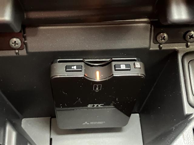 コペンセロ　アクティブトップ・ＣＤチューナー・ＥＴＣオープンカー　二人乗　ステアリングスイッチ　シートヒーター　ステアリングスイッチ　Ｐスタート　ＥＴＣ　アイドリングストップ　ＣＤチューナー　スポーツシート　キーフリー（神奈川県）の中古車