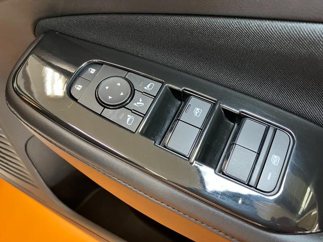 ノートＸ　ＦＯＵＲ　ナビ　ドラレコ　ＥＴＣ　Ｐスタート　キーフリードラレコ　Ｂカメラ　ナビ　パノラマモニター対応　プロパイロット　電動パーキングブレーキ　Ｐスタート　ステアリングヒーター　ＥＴＣ　ブラインドスポットモニター　キーフリー（神奈川県）の中古車