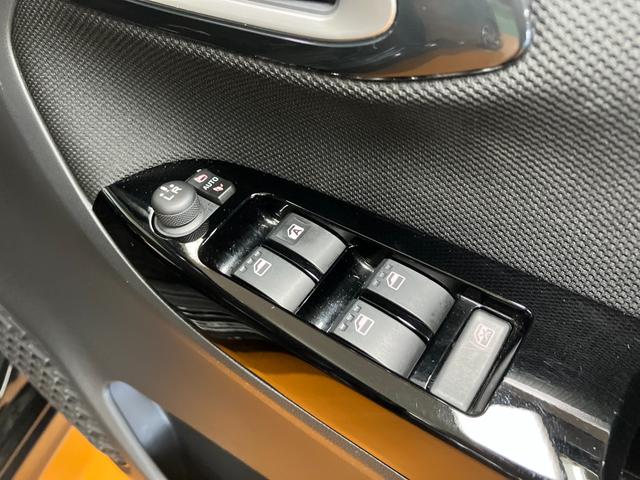 ムーヴカスタム RS ハイパーリミテッドSAIII ナビ ドラレコサポカーSワイド適合 ドラレコ Bカメラ ナビ パノラマモニター対応 ステアリングスイッチ Pスタート シートヒーター 誤発進抑制装置 横滑り防止機能 オートハイビーム ETC キーフリー(神奈川県)の中古車