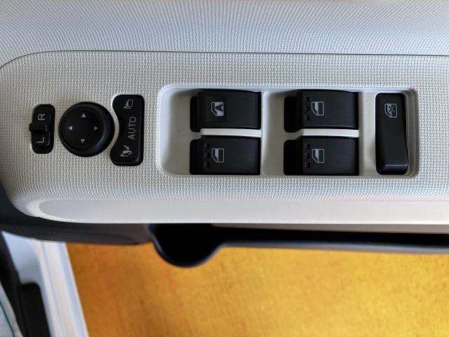 ムーヴキャンバスストライプスGターボサポカーSワイド適合 パノラマモニター対応 USB接続端子 電動パーキングブレーキ シートヒーター 両側オートスライドドア Pスタート 全車速追従機能付ACC ホッとカップホルダー キーフリー(神奈川県)の中古車