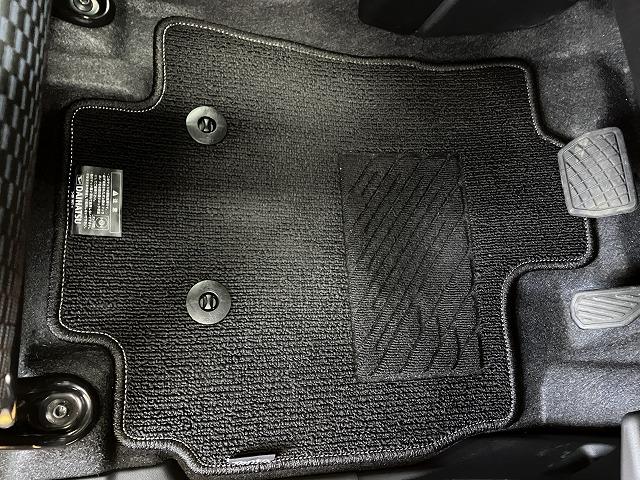 タントカスタムＲＳリミテッドカーナビ　ＥＴＣ　パノラマモニター対応　ミラクルオープンドア　両側オートスライドドア　電動パーキングブレーキ　ステアリングスイッチ　シートヒーター　オートエアコン　コーナーセンサー　キーフリー（神奈川県）の中古車