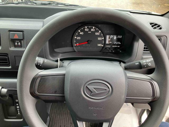 ハイゼットカーゴＤＸ両側スライド　ＣＶＴ　２ＷＤ　オートライト　ＡＭ／ＦＭラジオ（千葉県）の中古車