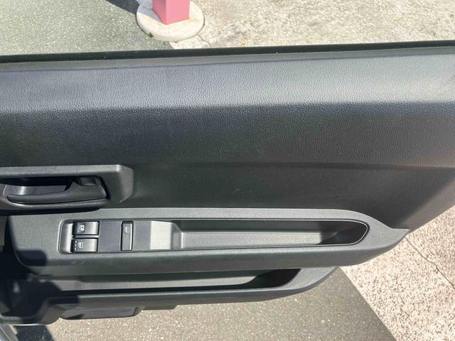 ハイゼットカーゴＤＸ　前後コーナーセンサー搭載！保証　１年間・距離無制限付き　走行距離４，２４２ｋｍ　ラジオチューナー　キーレスエントリー　パワーウィンドウ　前後コーナーセンサー　マニュアルエアコン　オートライト　オートハイビーム　アイドルストップ（東京都）の中古車