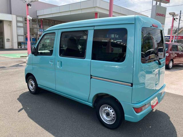 ハイゼットカーゴデラックスＳＡIII　キーレスエントリー搭載！保証　１年間・距離無制限付き　走行距離４１，６８１ｋｍ　ＣＤチューナー　ＥＴＣ　パワーウィンドウ　マニュアルエアコン　キーレスエントリー　オートハイビーム　アイドリングストップ　オーバーヘッドシェルフ（東京都）の中古車