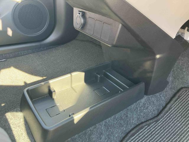 ミライースX SAIII LEDヘッドライト標準装備!!保証 新車保証・まごころ保証 1年間・走行距離無制限付き・ 走行距離2,262km CDチューナー LEDヘッドライト 前後コーナーセンサー マニュアルエアコン パワーウィンドウ 電動格納ドアミラー(東京都)の中古車