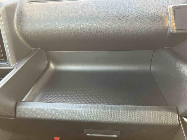 タントカスタムＲＳ　パノラマモニター標準装備！！保証　新車保証・まごころ保証　１年間・走行距離無制限付き　ＣＤチューナー　パノラマモニター　電動パーキング　１５インチアルミホイール　シートヒーター　両側電動スライドドア　オートハイビーム（東京都）の中古車