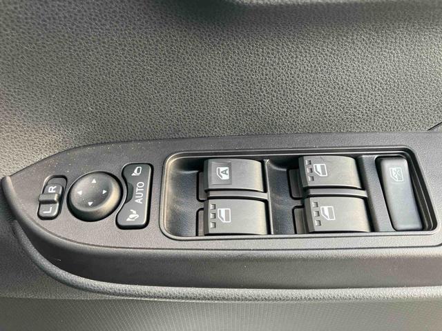 タントカスタムＲＳ　パノラマモニター標準装備！！保証　新車保証・まごころ保証　１年間・走行距離無制限付き　ＣＤチューナー　パノラマモニター　電動パーキング　１５インチアルミホイール　シートヒーター　両側電動スライドドア　オートハイビーム（東京都）の中古車